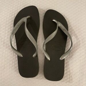 Havaianas Flip Flops Size 9